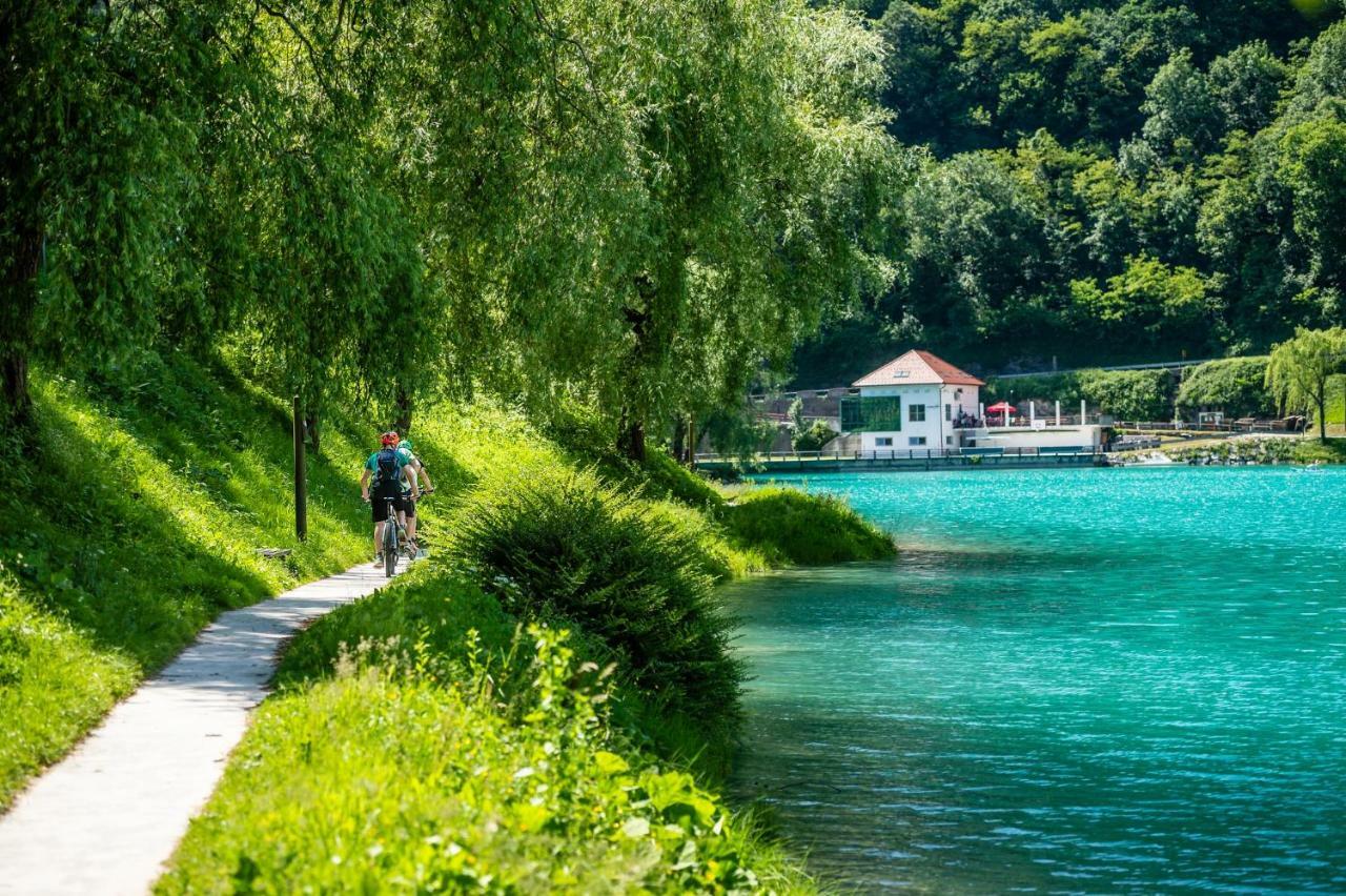 House By The Lake Most na Soči Esterno foto